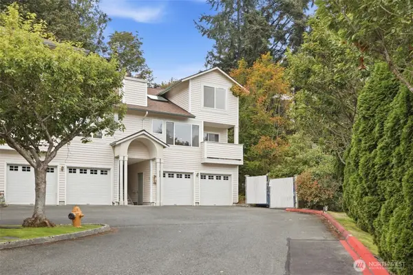 8828 238th Street Sw #D6, Edmonds, WA 98026