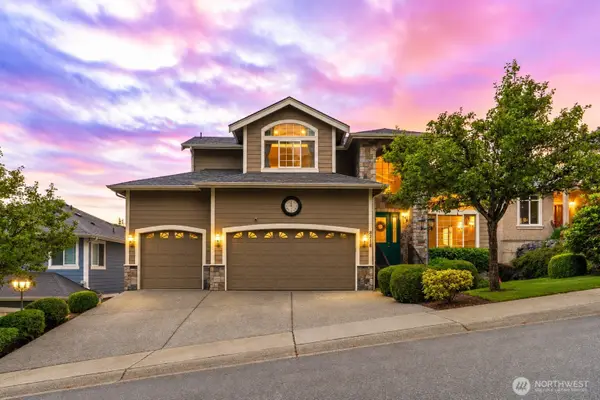 8218 NE 187th Way, Kenmore, WA 98028