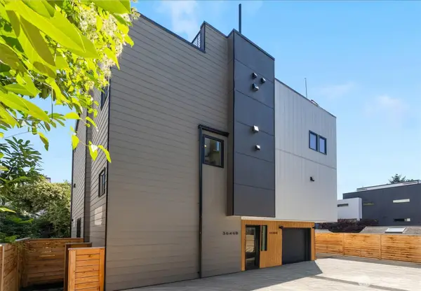 3646 Greenwood Avenue N, Seattle, WA 98103