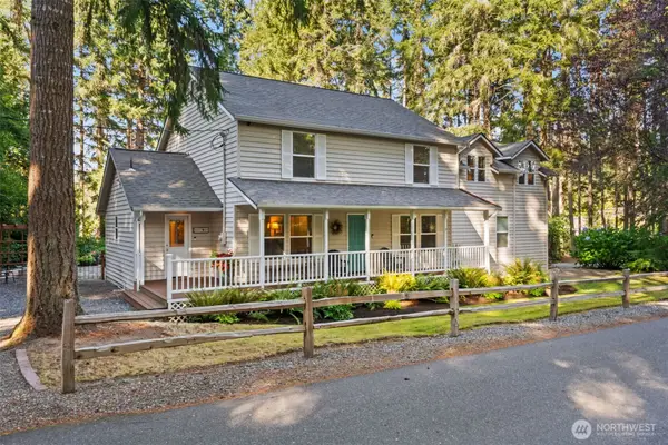 1990 NE Jacobson Road, Poulsbo, WA 98370