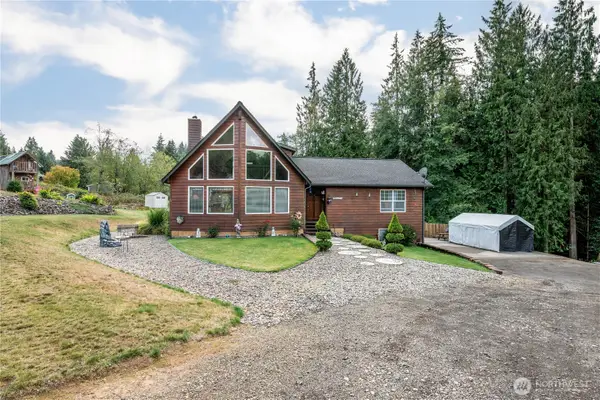 4515 Columbia Heights Road, Longview, WA 98632