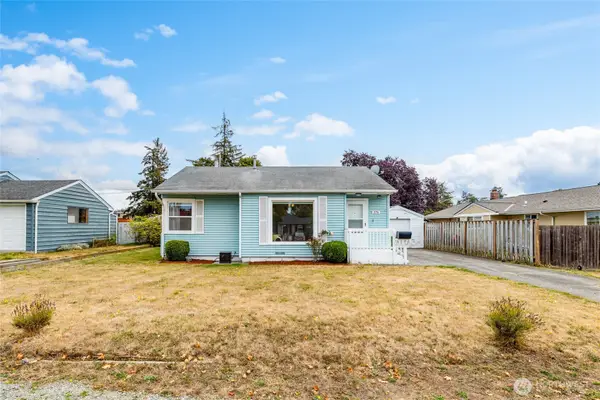 376 SE Glencoe Street, Oak Harbor, WA 98277
