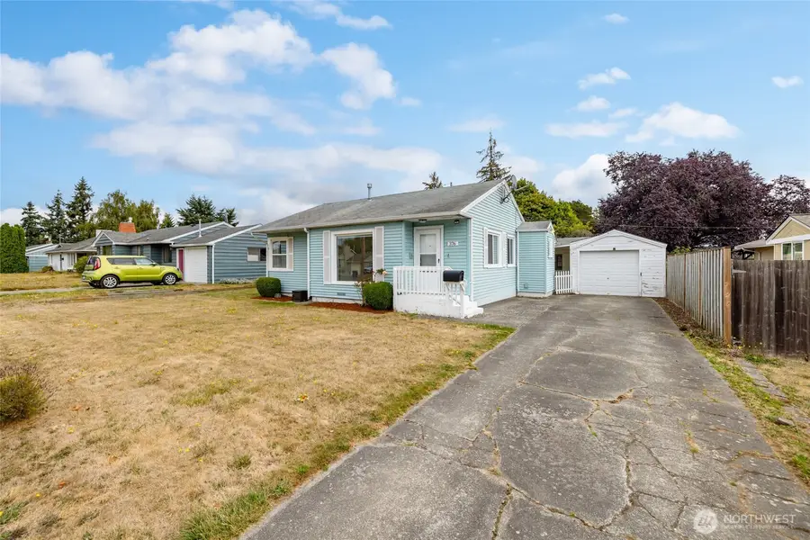 376 SE Glencoe Street, Oak Harbor, WA 98277 - #3