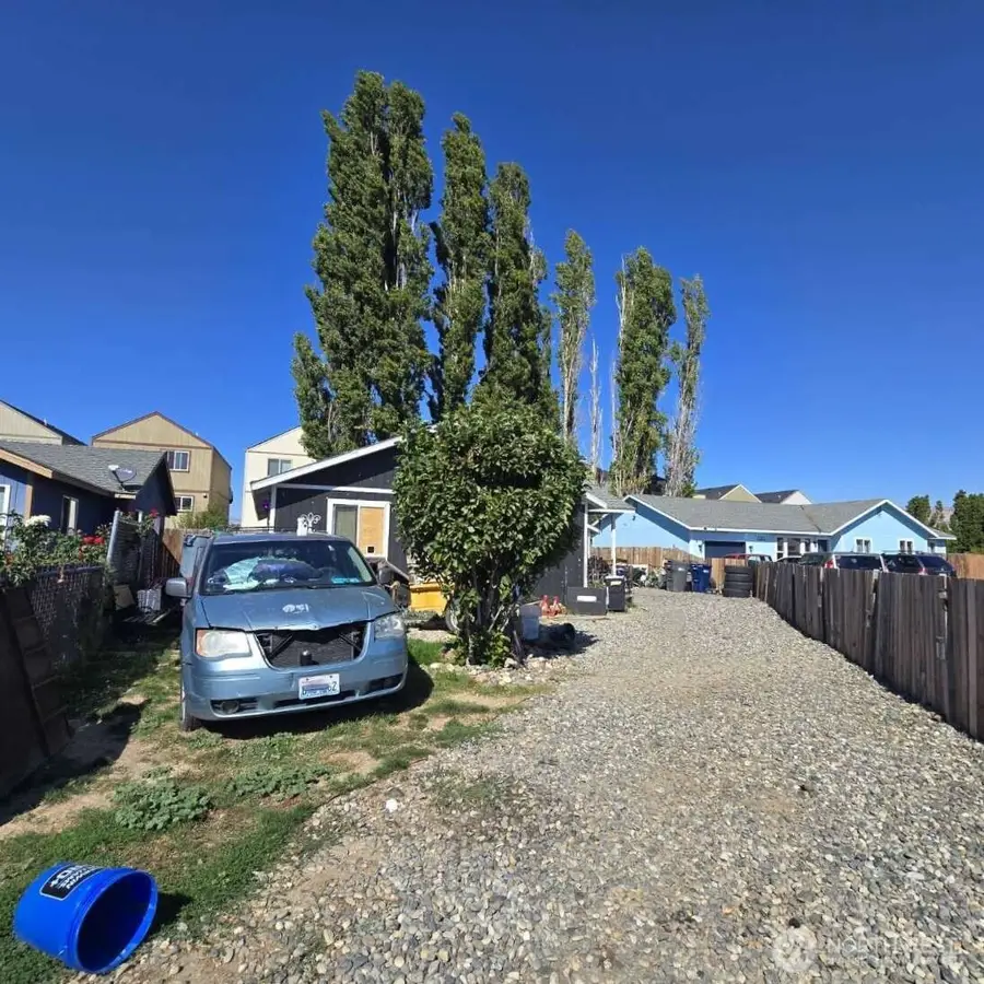 1561 Cashmere Street, Wenatchee, WA 98801 - #2