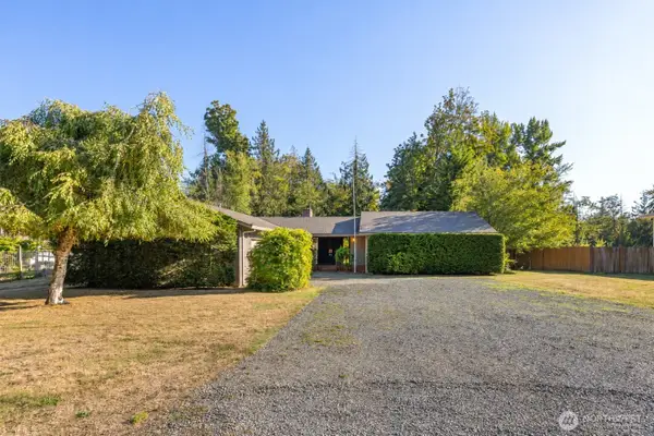 1015 E Mcleod Road, Bellingham, WA 98226