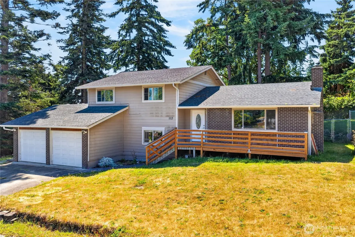 1113 SW 2nd Avenue, Oak Harbor, WA 98277 - #1
