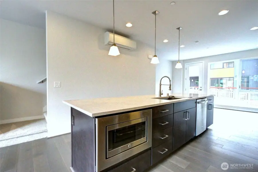 6542 32nd Avenue Ne #B, Seattle, WA 98115 - #3