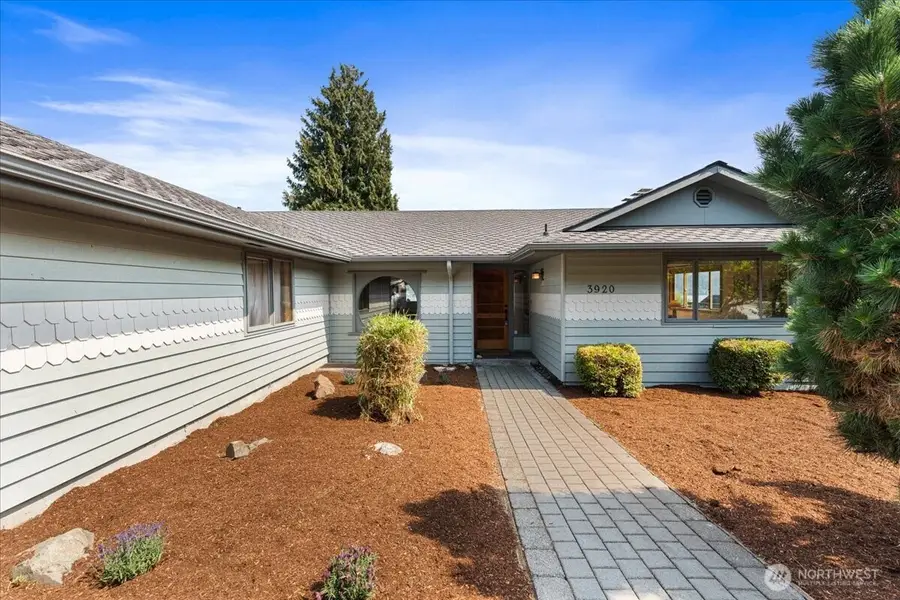 3920 NE 157th Place, Lake Forest Park, WA 98155 - #3