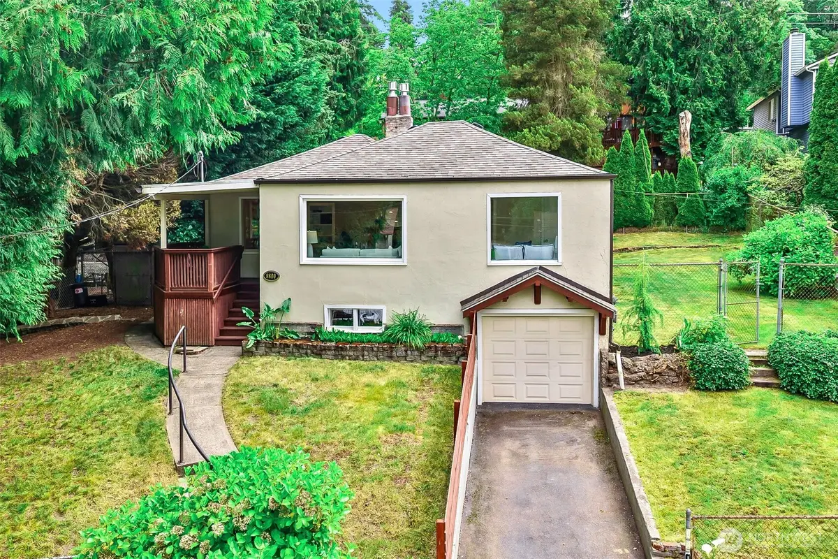 8800 Ravenna Avenue Ne, Seattle, WA 98115 - #1