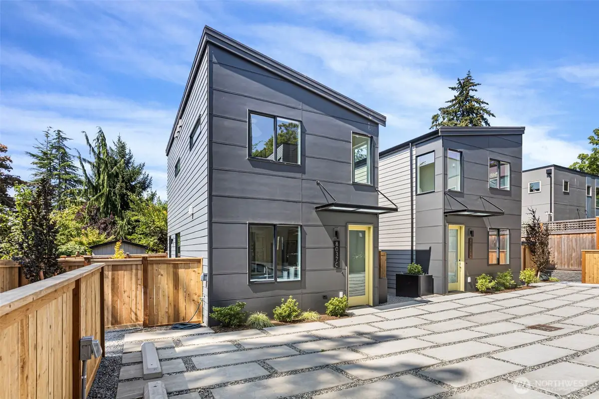 8039 Wallingford Avenue N #C, Seattle, WA 98103 - #1