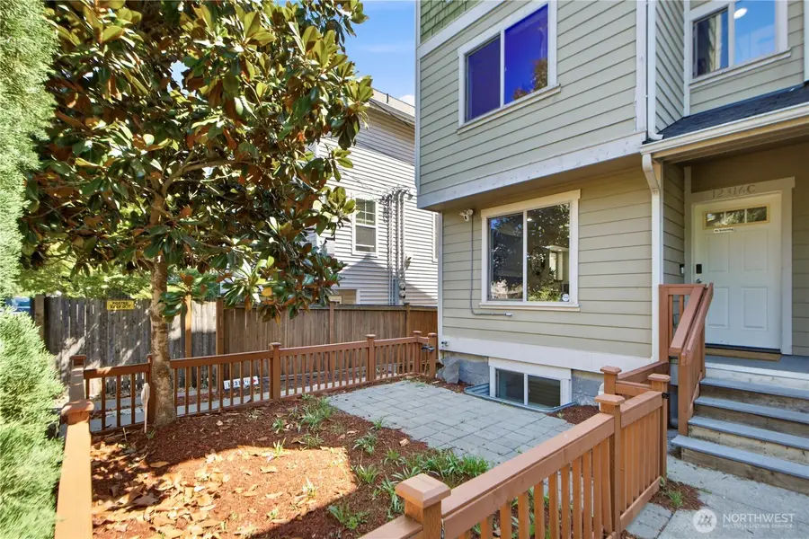 12316 33rd Avenue Ne #C, Seattle, WA 98125 - #3