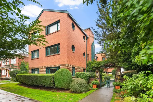 2717 Franklin Avenue E #102, Seattle, WA 98102