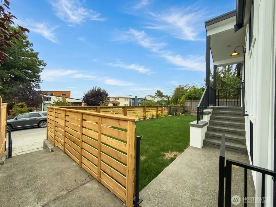 5402 20th Avenue S, Seattle, WA 98108 - #2
