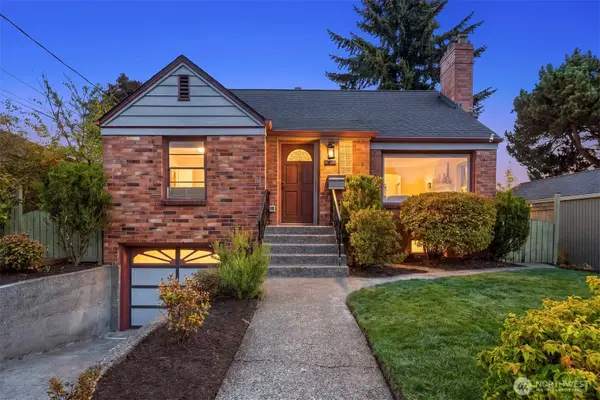 7812 Stone Avenue N, Seattle, WA 98103