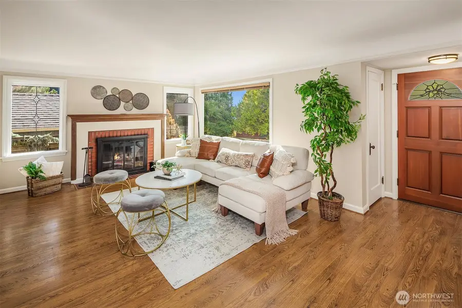 7812 Stone Avenue N, Seattle, WA 98103 - #3