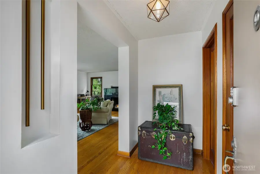 916 Harvard Avenue E, Seattle, WA 98102 - #3