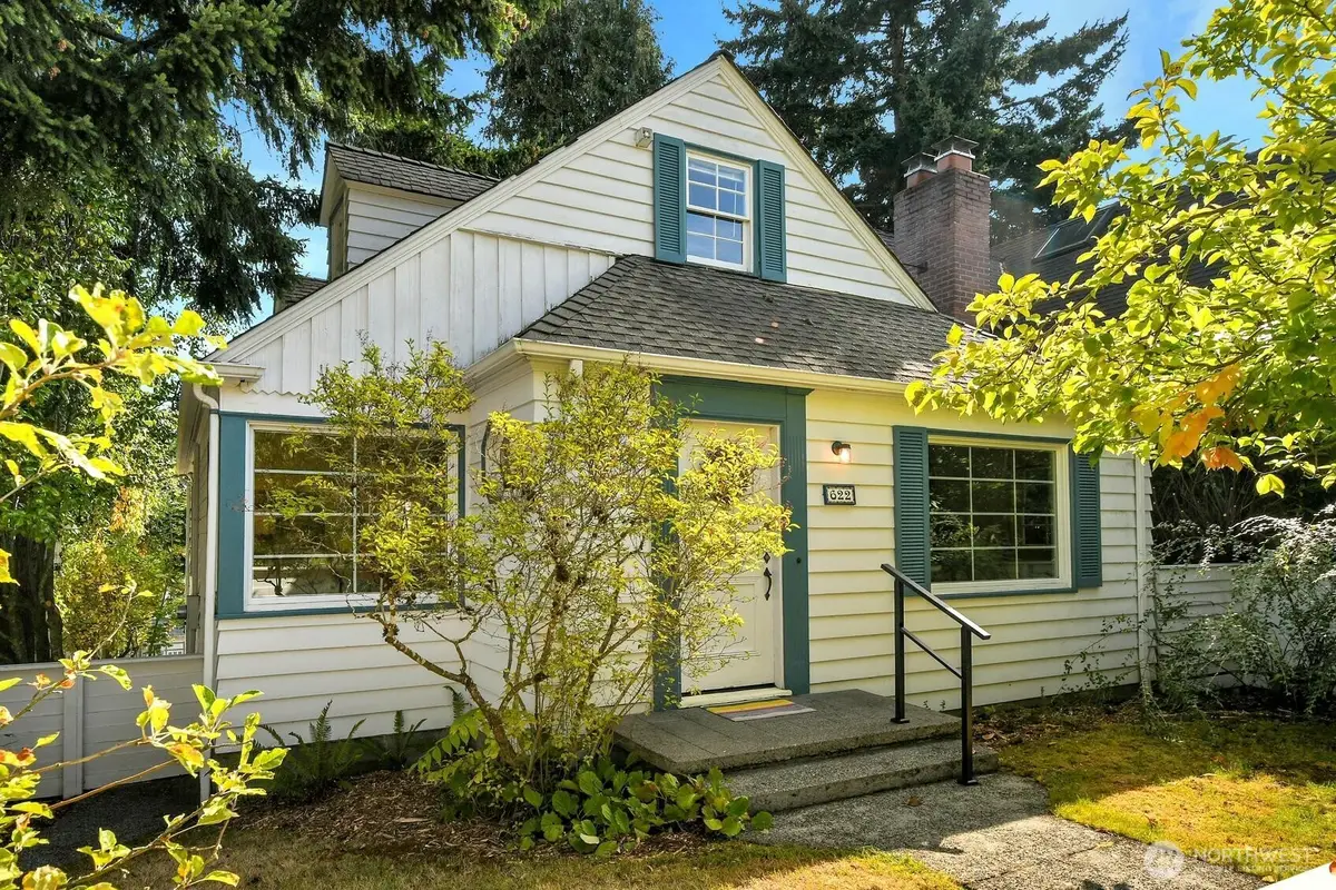 622 22nd Avenue E, Seattle, WA 98112 - #1
