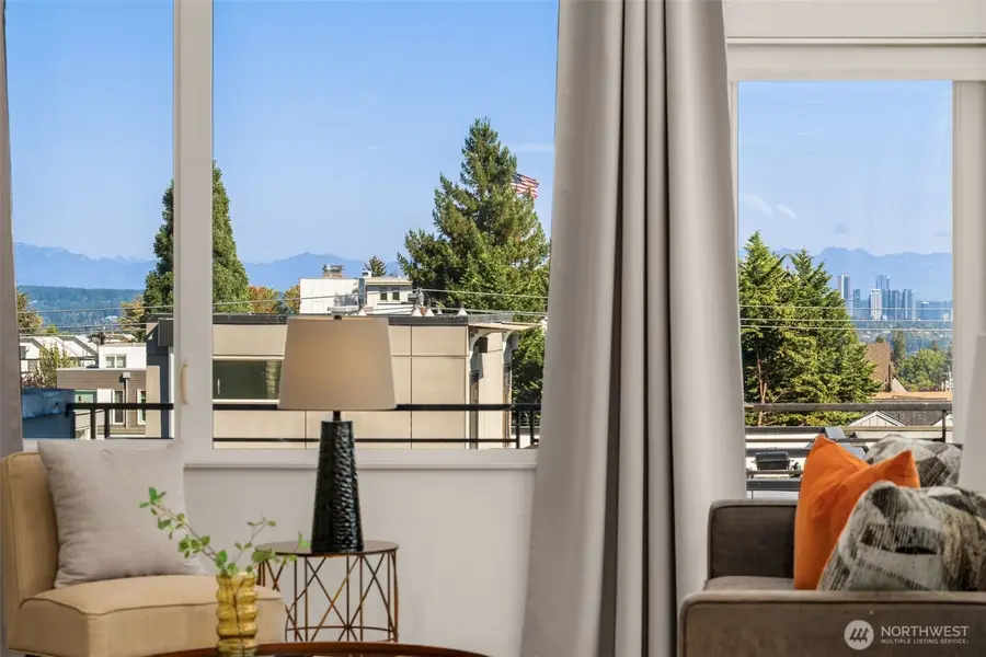 104 19th E, Seattle, WA 98112 - #3