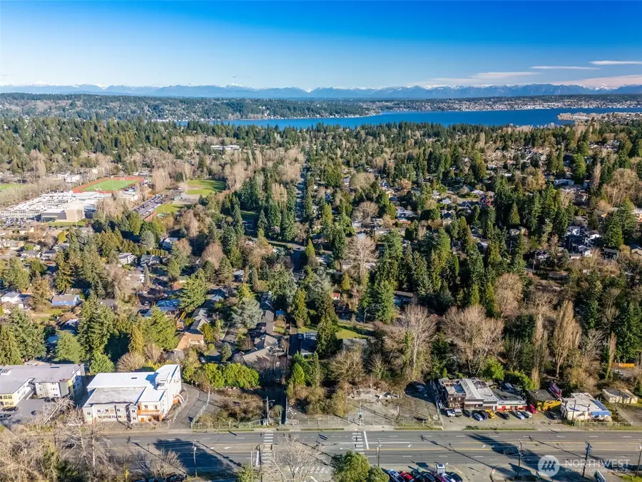 10400 Lake City Way Ne, Seattle, WA 98125 - #3