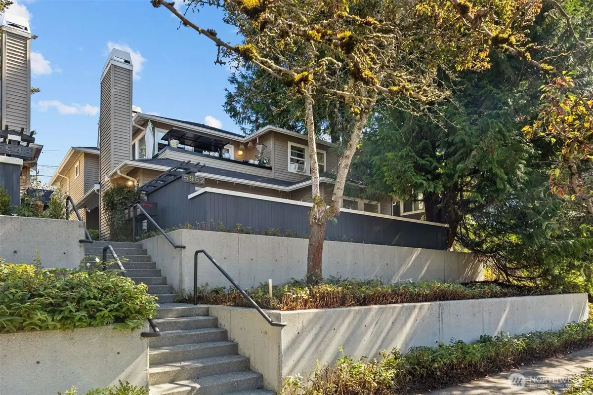 5952 Fauntleroy Way Sw, Seattle, WA 98136 - #1