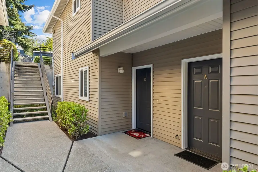 5952 Fauntleroy Way Sw, Seattle, WA 98136 - #3