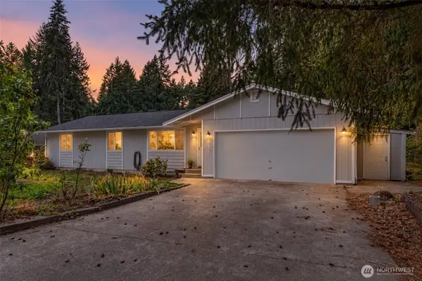 660 NE Barbara Boulevard, Belfair, WA 98528