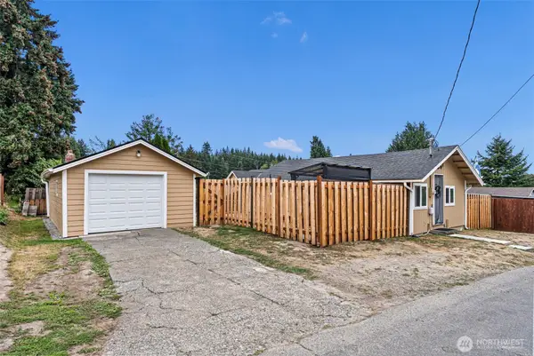 3018 Hollywood Avenue Ne, Bremerton, WA 98310