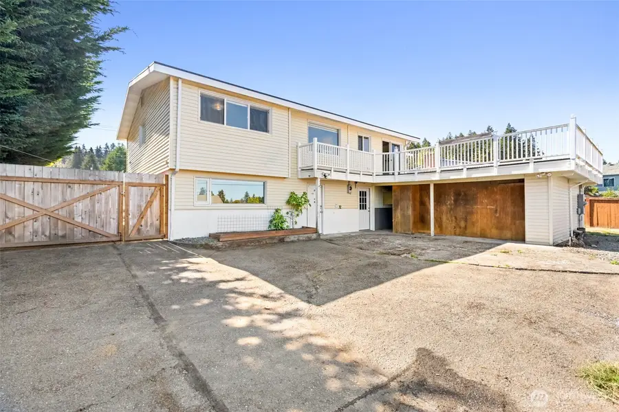 213 W Park Avenue, Port Angeles, WA 98362 - #2