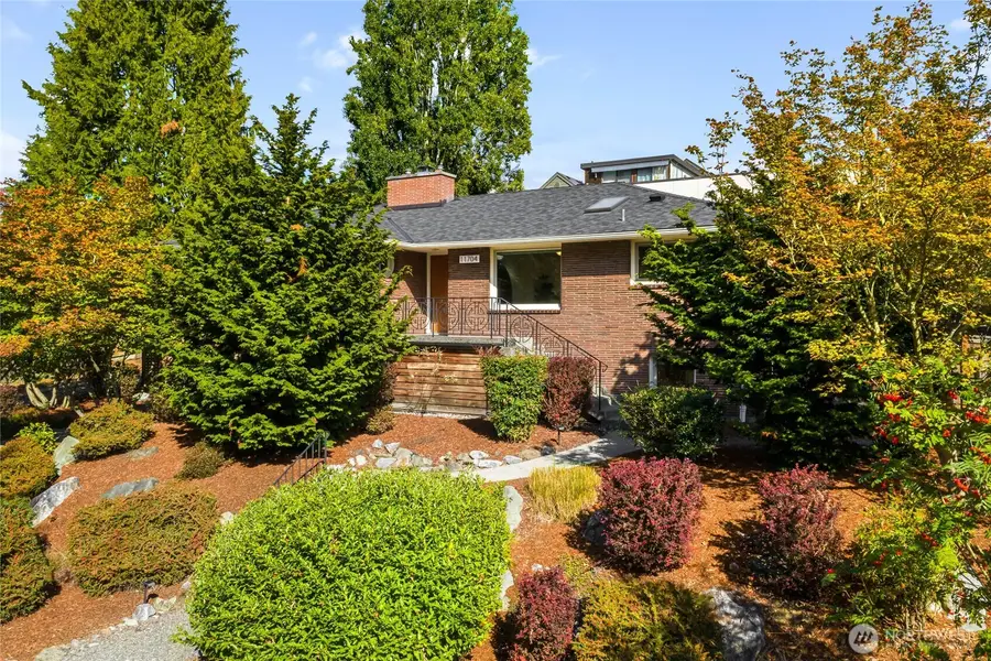 11704 Palatine Avenue N, Seattle, WA 98133 - #2