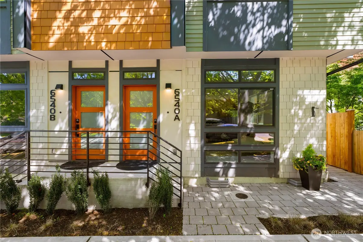6540 Latona Avenue Ne, Seattle, WA 98115 - #1