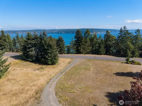 9999 Discovery View Drive #14, Sequim, WA 98382