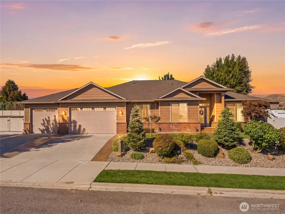 374 Laurie Drive, Wenatchee, WA 98801 - #1