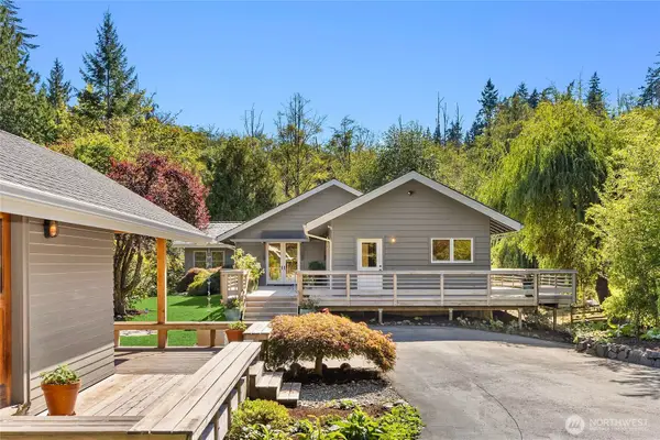 7183 NE Eagle Harbor Drive Ne, Bainbridge Island, WA 98110