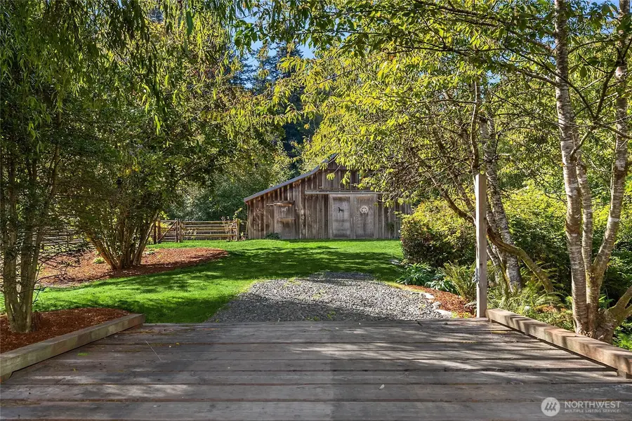 7183 NE Eagle Harbor Drive Ne, Bainbridge Island, WA 98110 - #2