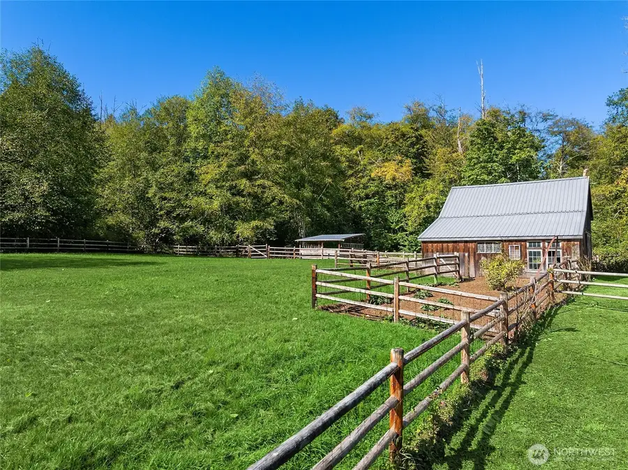 7183 NE Eagle Harbor Drive Ne, Bainbridge Island, WA 98110 - #3