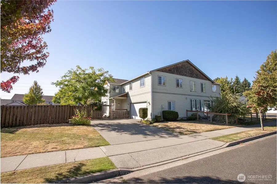 2277 Cherry Street #St, Lynden, WA 98264 - #2