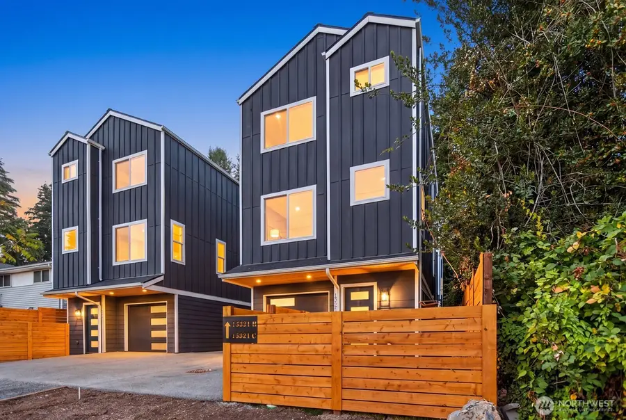 13321 Third Avenue Ne #D, Seattle, WA 98125 - #3