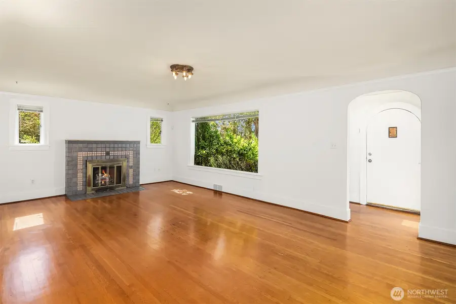 3838 38th Avenue S, Seattle, WA 98118 - #3