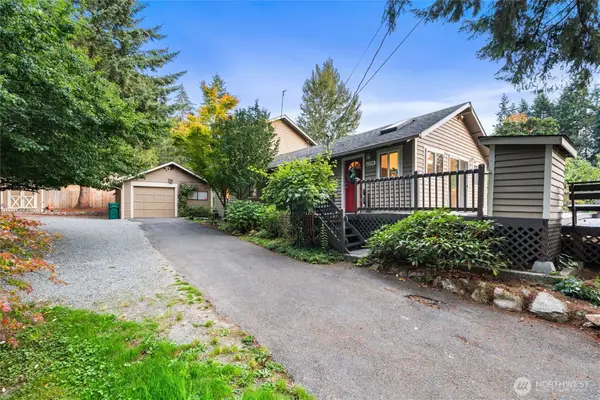 1228 S Lake Stickney Drive, Lynnwood, WA 98087