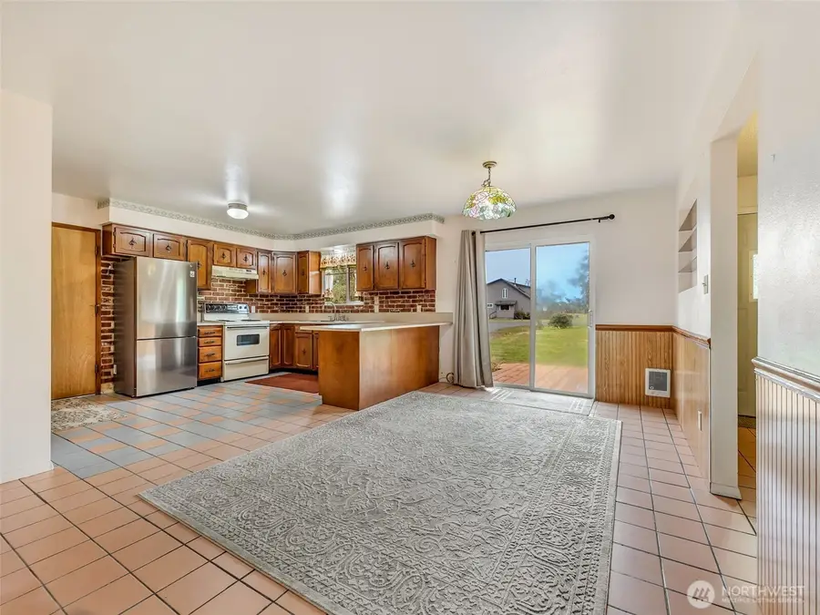 7103 Captain Gray Drive Drive, Ilwaco, WA 98624 - #3