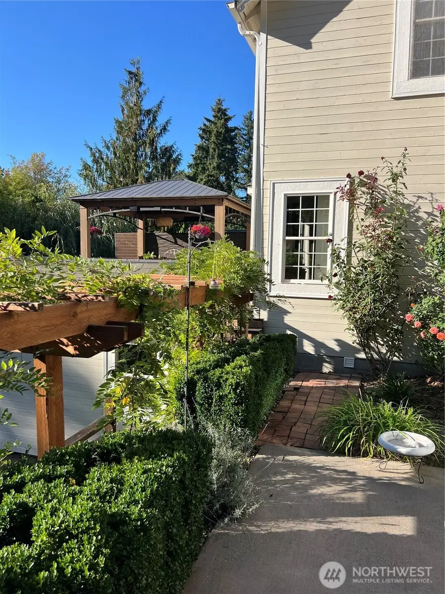 17514 W Riverside Drive, Bothell, WA 98011 - #2