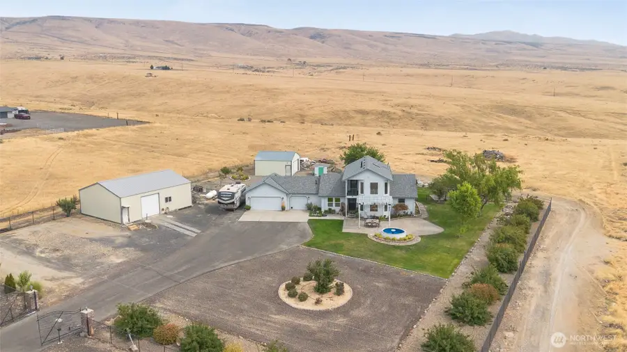 511 Saint Hilaire Road, Yakima, WA 98901 - #2