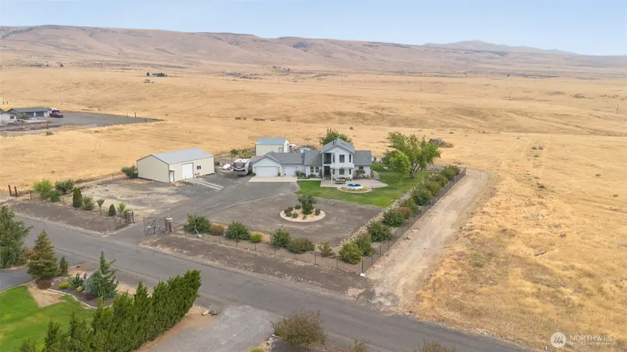 511 Saint Hilaire Road, Yakima, WA 98901 - #3