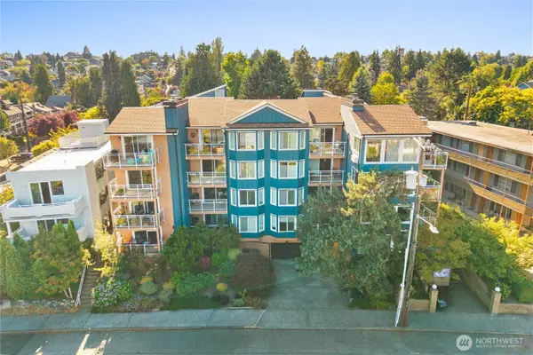 7111 Linden Avenue N #304, Seattle, WA 98103