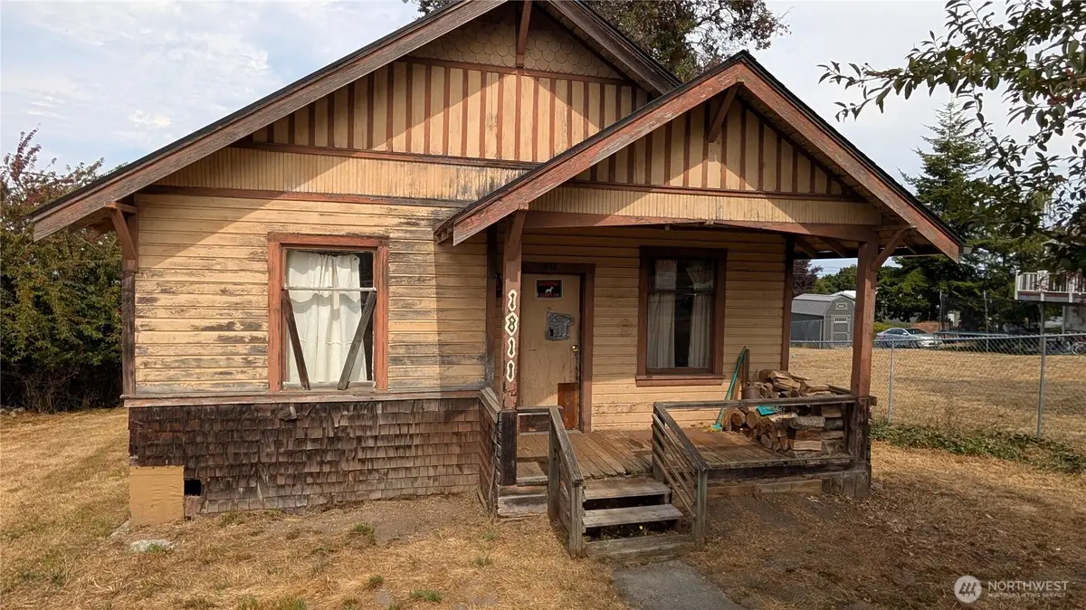 1811 W 5th Street, Port Angeles, WA 98363 - #1