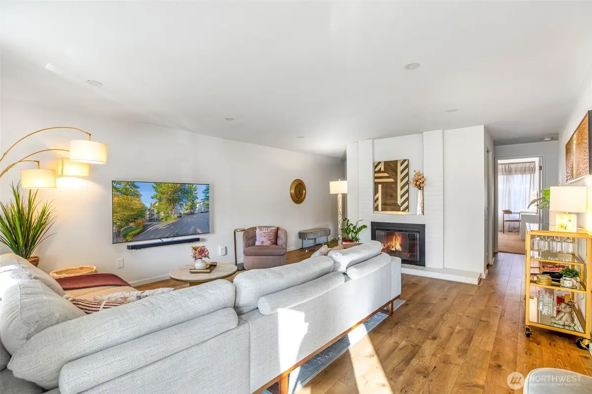 3206 80th Avenue Se #3, Mercer Island, WA 98040 - #1