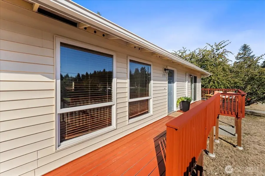 1351 S Highland Avenue, Tacoma, WA 98465 - #3