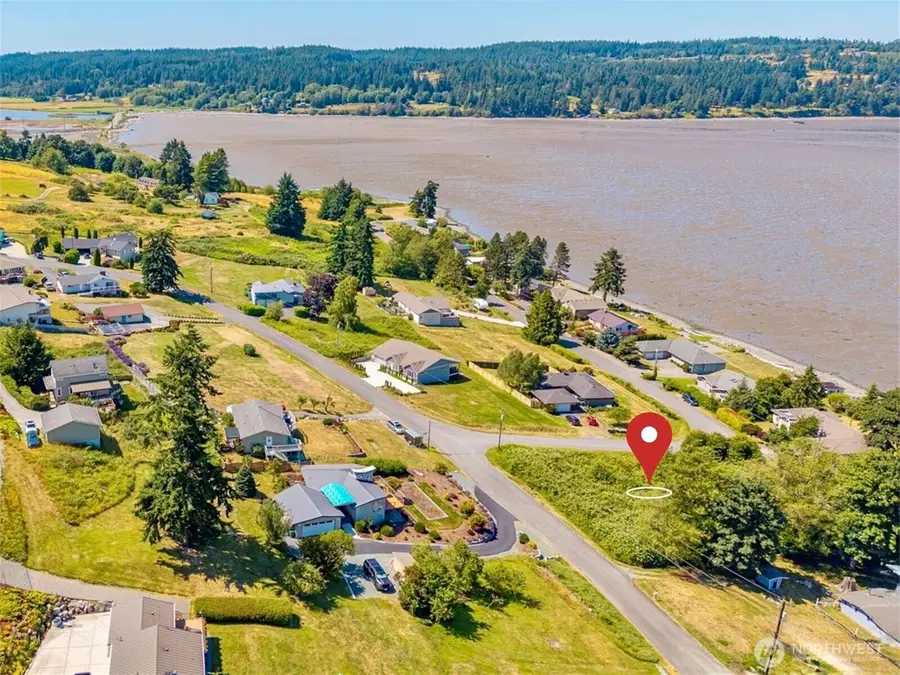 651 E Maplewood Loop #1, Oak Harbor, WA 98277 - #2