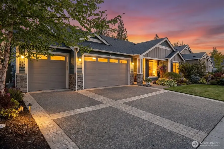 973 Rainier Loop, Mount Vernon, WA 98274 - #2