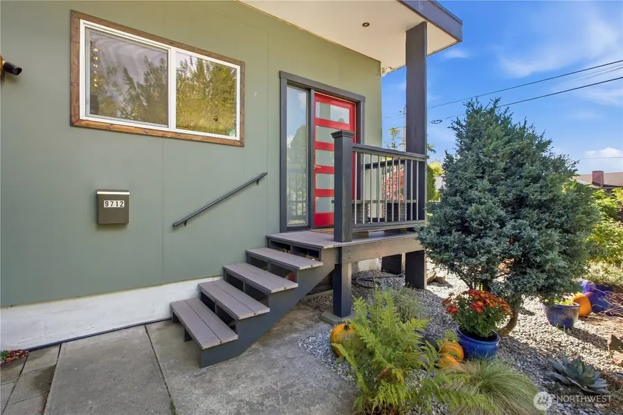 9712 57th Avenue S, Seattle, WA 98118 - #2